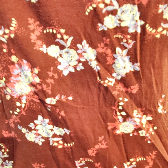 Chic Floral Tank Top, Burgundy w/ White & Pink Flowers, Stretchy, Thin Staps - Picture 4 of 8